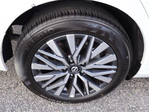 Used 2025 Nissan Altima 2.5 SV image 29