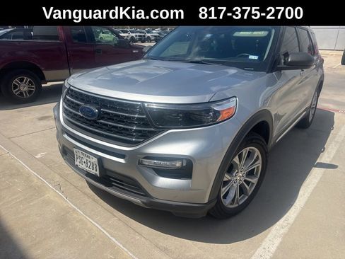 Used 2021 Ford Explorer XLT w/ Equipment Group 202A image 1