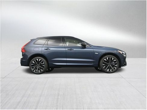 New 2026 Volvo XC60 T8 Ultra w/ Protection Package Premier AWD/4WD image 26