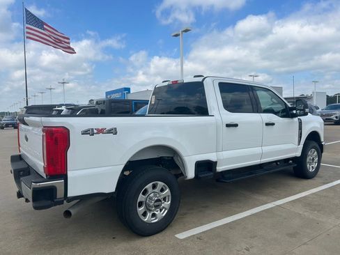 Used 2024 Ford F250 XLT image 6