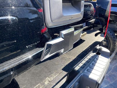 Used 2018 Chevrolet Colorado ZR2 w/ ZR2 Midnight Special Edition image 9