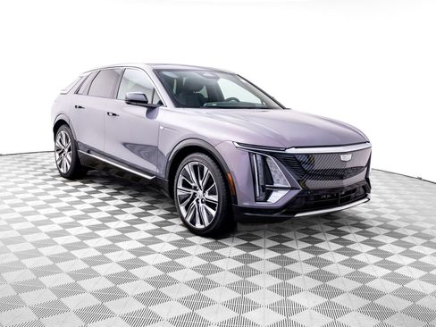 Certified 2025 Cadillac Lyriq Luxury w/ LPO, Floor Liner Package image 8