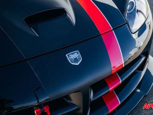 Used 2004 Dodge Viper SRT-10 image 26