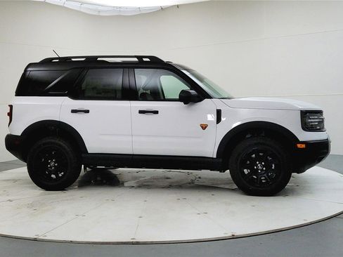 New 2025 Ford Bronco Sport Badlands w/ Badlands Tech Package image 9