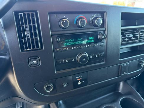 Used 2020 GMC Savana 2500 w/ Driver Convenience Package RWD image 21
