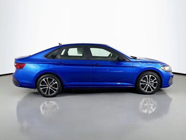Used 2024 Volkswagen Jetta Sport FWD image 8