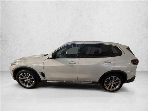 Used 2025 BMW X5 xDrive40i AWD/4WD image 8