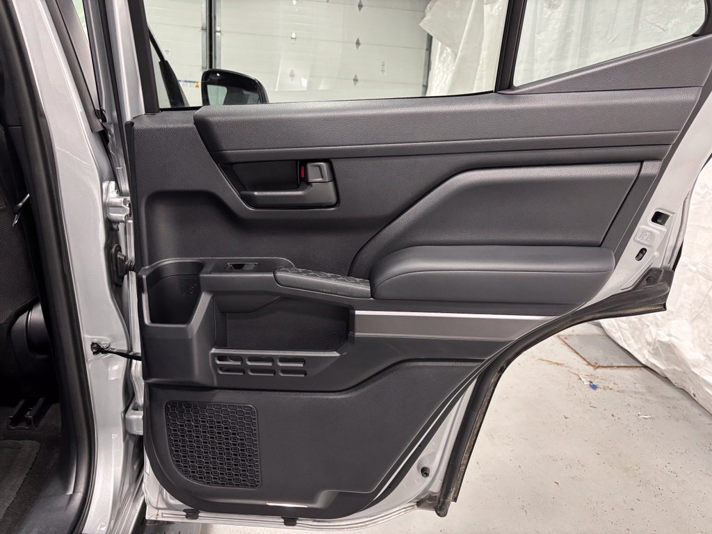 Used 2026 Toyota 4Runner SR5 AWD/4WD image 50
