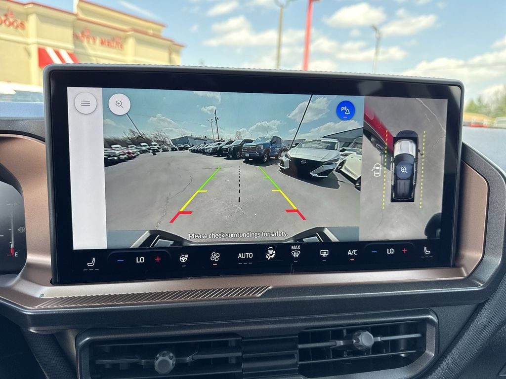 New 2026 Ford Bronco Sport Outer Banks w/ Outer Banks Tech Package+ AWD/4WD image 17