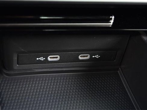 New 2026 Volkswagen Atlas Peak Edition image 16