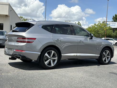 Used 2023 Genesis GV80 3.5T Advanced + AWD/4WD image 16