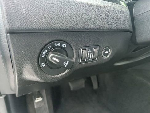 Used 2013 Chrysler 300 S AWD/4WD image 16