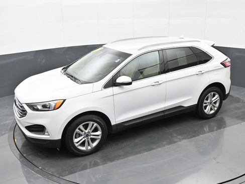 Used 2020 Ford Edge SEL image 31