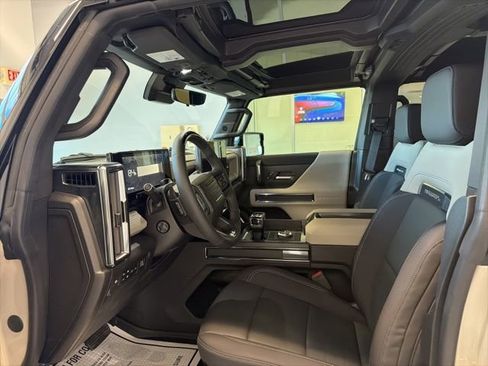 New 2026 GMC Hummer EV 4x4 Crew Cab image 16