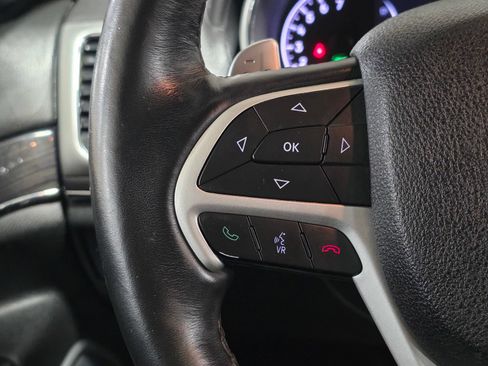 Used 2016 Jeep Grand Cherokee High Altitude AWD/4WD image 32