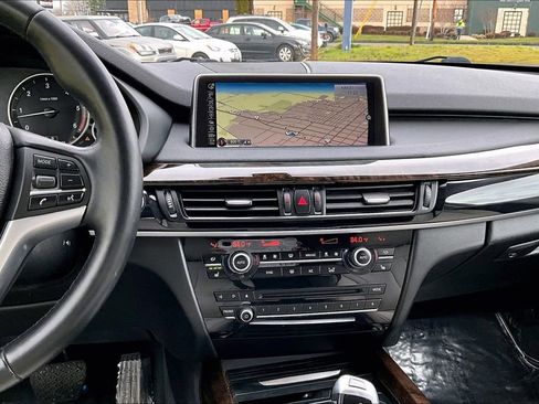 Used 2014 BMW X5 xDrive35d image 8
