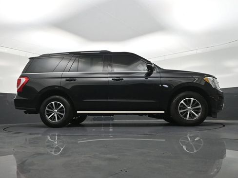 Used 2020 Ford Expedition XLT w/ Equipment Group 201A RWD image 28