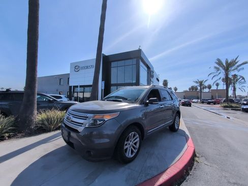 Used 2015 Ford Explorer XLT w/ Equipment Group 202A image 1