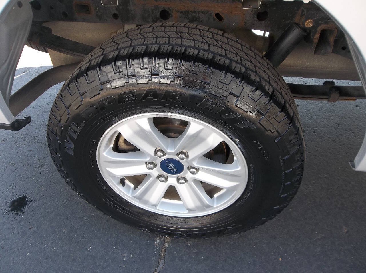 Used 2019 Ford F150 XLT w/ Equipment Group 301A Mid AWD/4WD image 15