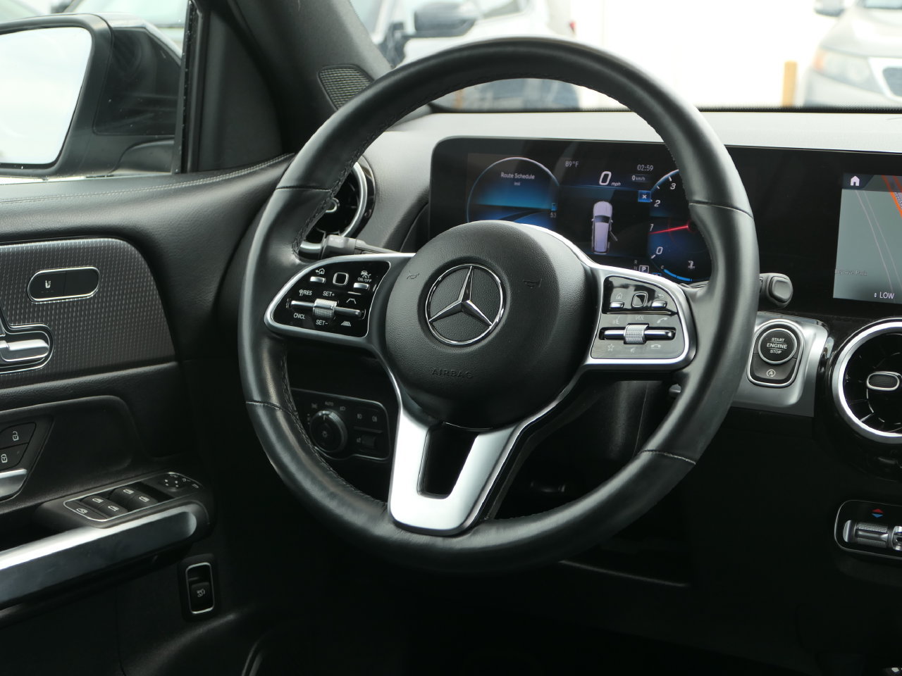 Used 2023 Mercedes-Benz GLB 250 4MATIC image 24