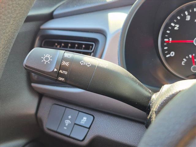 Used 2022 Kia Rio S w/ Technology Package FWD image 11