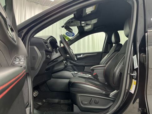 Used 2023 Ford Escape ST-Line w/ Tech Pack #1 AWD/4WD image 10