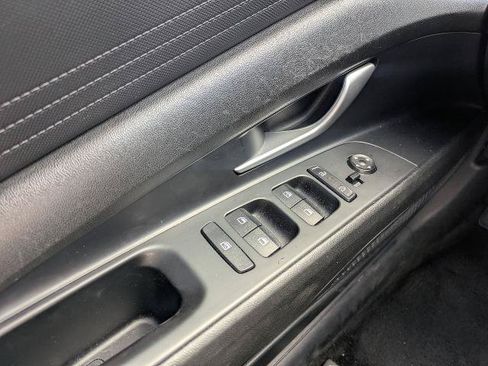 Used 2024 Hyundai Elantra SEL FWD image 22