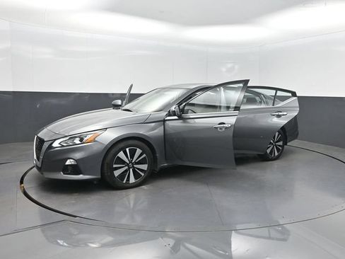 Used 2019 Nissan Altima 2.5 SL AWD/4WD image 37