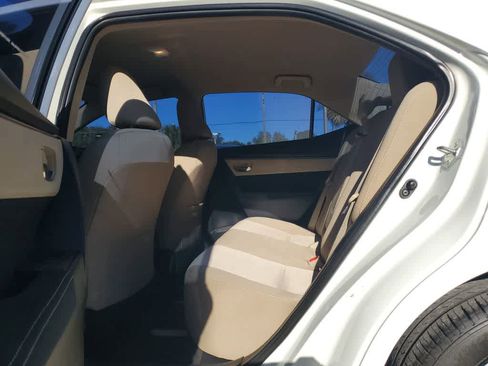 Used 2015 Toyota Corolla LE image 10