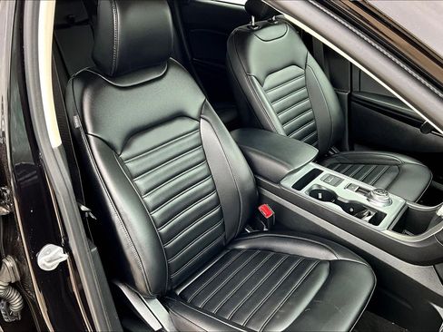 Used 2022 Ford Edge SEL w/ Convenience Package image 7