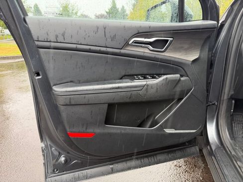 Used 2023 Kia Sportage X-Line AWD/4WD image 11