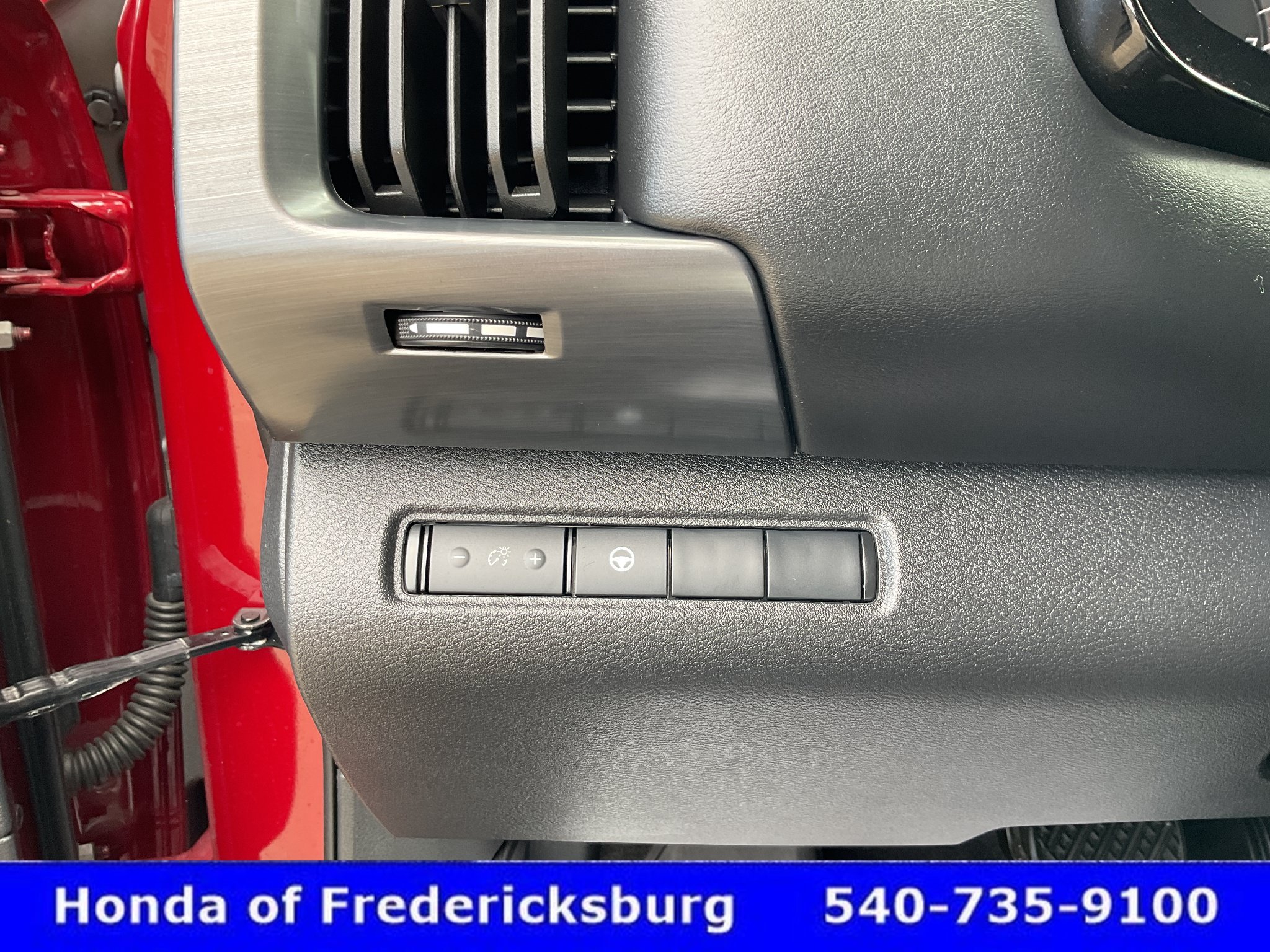 Used 2023 Nissan Pathfinder Rock Creek AWD/4WD image 46
