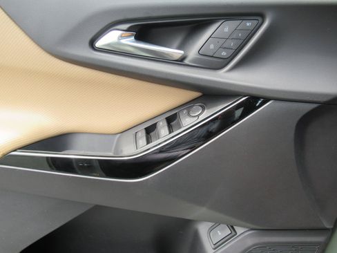 Certified 2025 Chevrolet Equinox ACTIV w/ Safety and Technology Package FWD image 22
