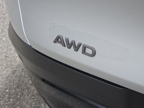 Used 2025 Nissan Murano SV AWD/4WD image 21