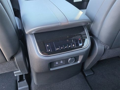 New 2026 Nissan Armada SL w/ Captain's Chari Seat Package image 16