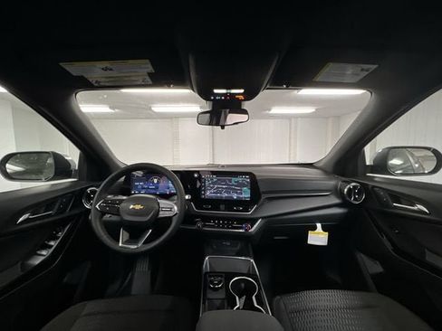 New 2026 Chevrolet Equinox LT w/ LPO, Floor Liner Package AWD/4WD image 20