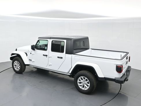 Used 2023 Jeep Gladiator Sport image 61
