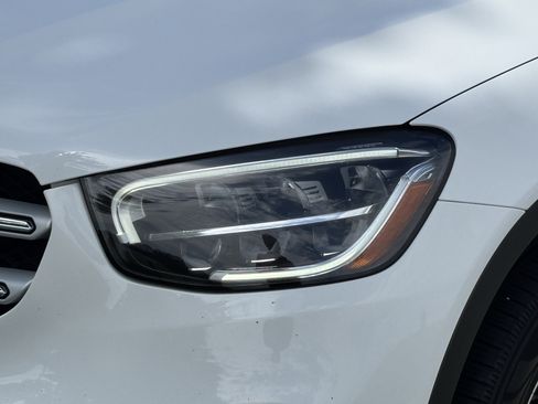 Used 2020 Mercedes-Benz GLC 300 4MATIC image 6