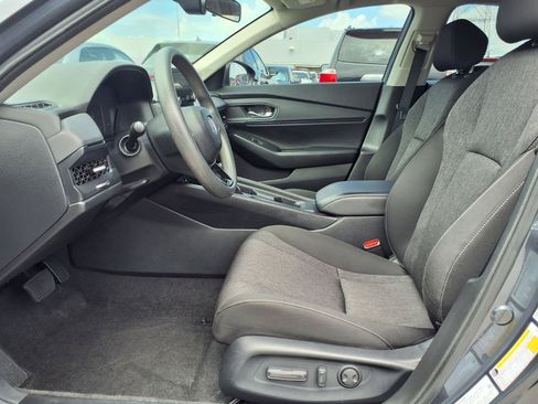 Certified 2023 Honda Accord EX image 10