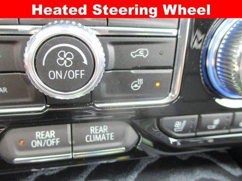 Used 2024 GMC Yukon Denali w/ Denali Reserve Package AWD/4WD image 36