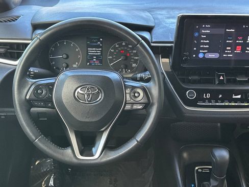 Used 2023 Toyota Corolla SE w/ SE Premium Package FWD image 15