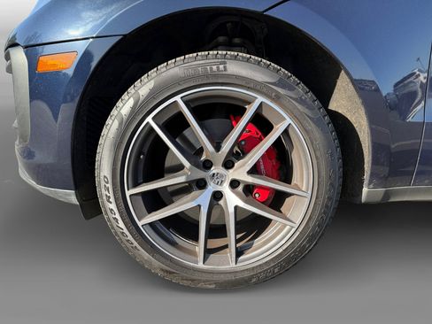 Used 2022 Porsche Macan S image 9
