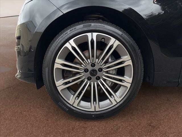 New 2026 Land Rover Range Rover Sport Dynamic SE AWD/4WD image 9