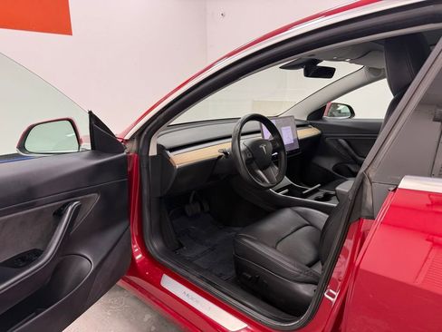Used 2018 Tesla Model 3 Long Range RWD image 9