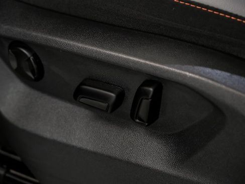 Certified 2025 Volkswagen Atlas Peak Edition SE image 16