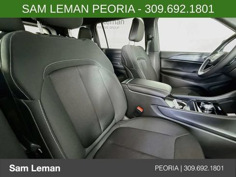 New 2026 Jeep Grand Cherokee L 4WD image 29