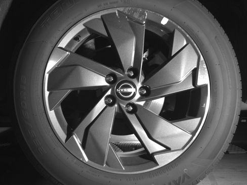 Used 2025 Nissan Rogue SV image 14