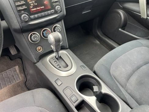 Used 2014 Nissan Rogue S w/ Convenience Package FWD image 24