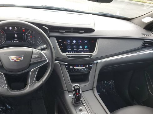 Certified 2024 Cadillac XT5 Premium Luxury w/ Technology Package AWD/4WD image 19