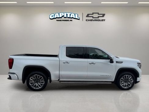 Used 2023 GMC Sierra 1500 Denali Ultimate AWD/4WD image 6